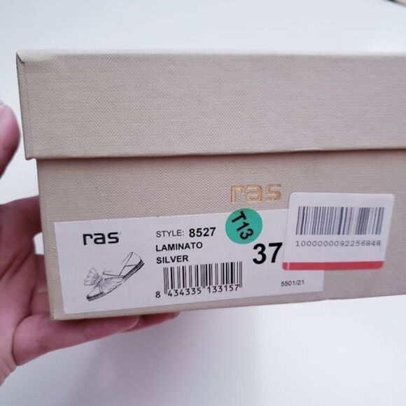 ‎Anthropologie - Picture 7 of 7